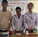 Sinh viên ngành Dinh dưỡng thực hành kiểm tra nồng độ muối trong thực phẩm 